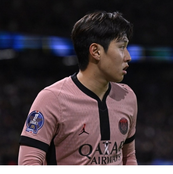 이강인 이적 데드라인 공개→'단 두 팀 남았다' 최종 영입 경쟁 '활활'... 이강인 이적 데드라인 공개→'단 두 팀 남았다' 최종 영입 경쟁 '활활'...