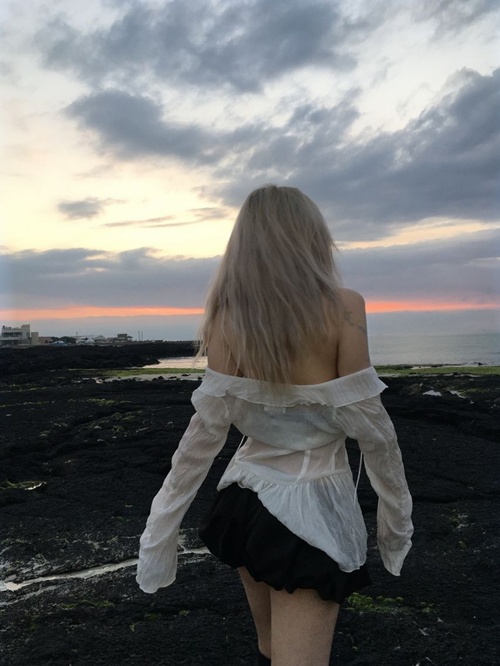 배경좋고~모델좋고