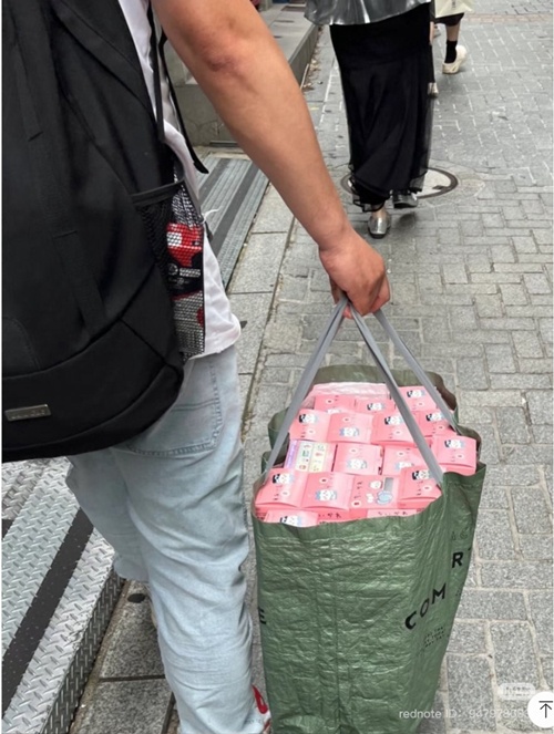일본 맥날에서 민폐중인 중국인들