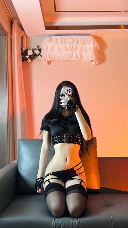 셀카로 남기고픈 몸매맞네