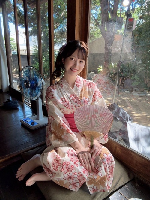 그라 Hinano Kuno