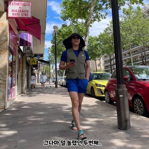남들과 다른 한 연예인의 패션