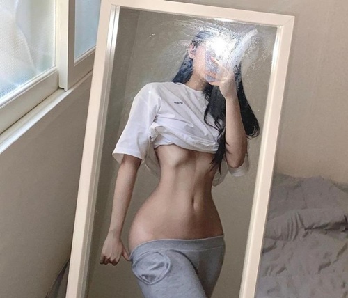 뭘 입어도 예쁜 황금 골반