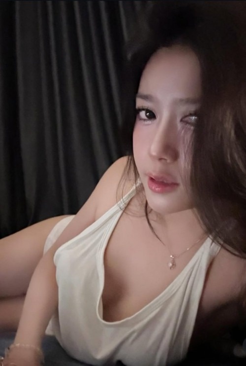 윙크하는미인