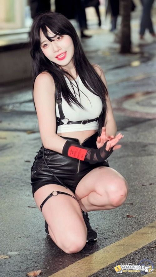 여캠 무릎에 멍