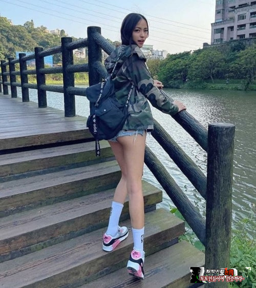 야함이 은근 넘치네