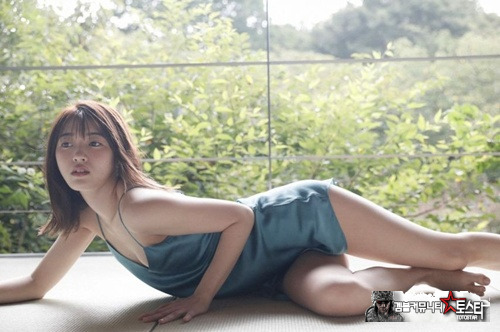 포즈 몸서리 치게 좋다