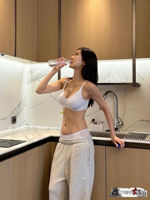 속옷이 이쁘진않네