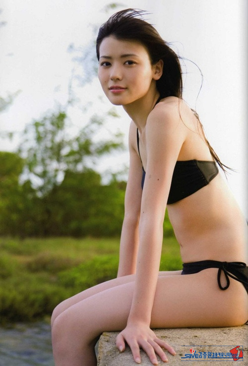 가수라는데 모델같으네