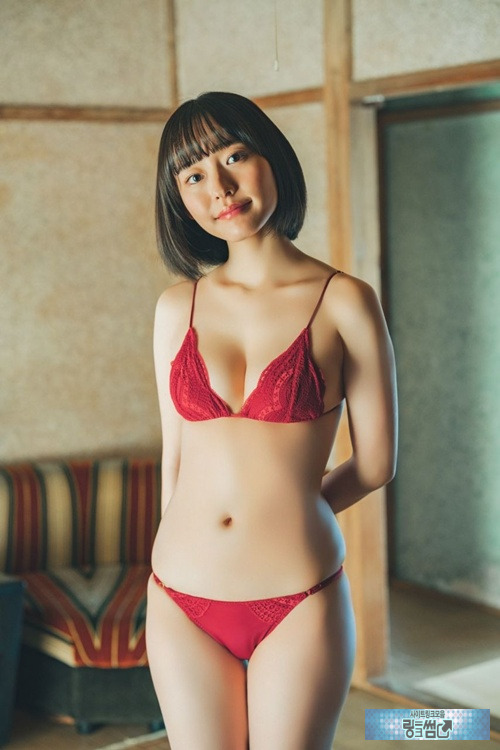 정열의 빨간비키니