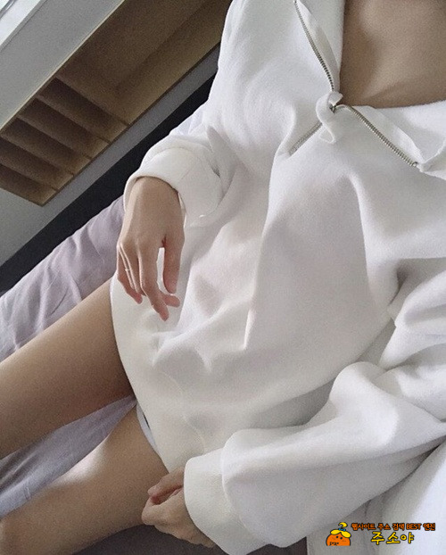 누군가의 여친이겠지만 좋다