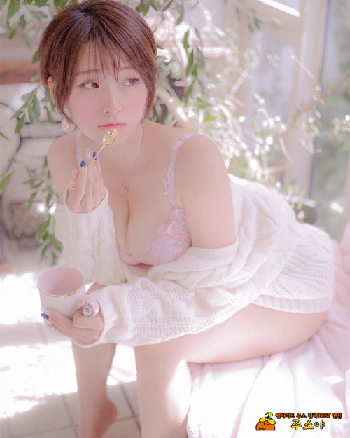 문틈사이로
