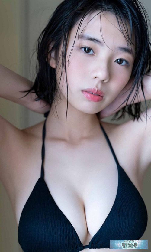 아무리봐도 질리지 않아  키쿠치 히나