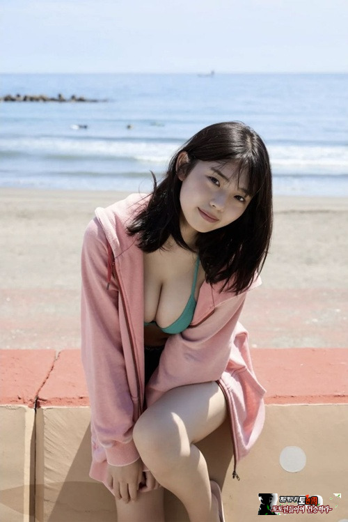 배우 키쿠치 히나