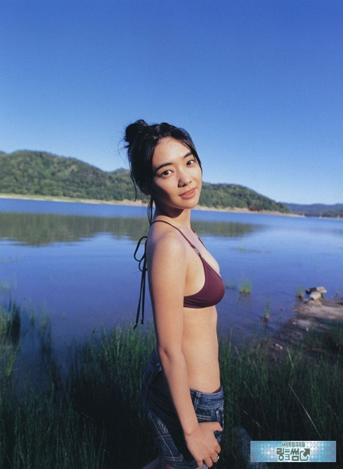배우 쿠라시나 카나