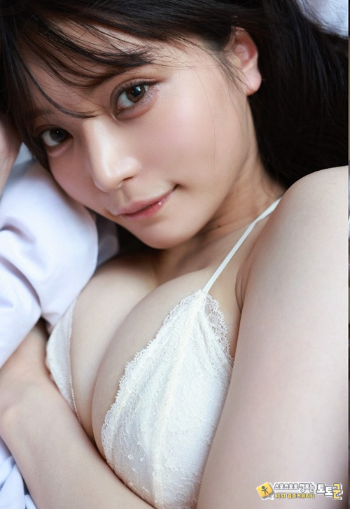 코스모델 니토리 사야카