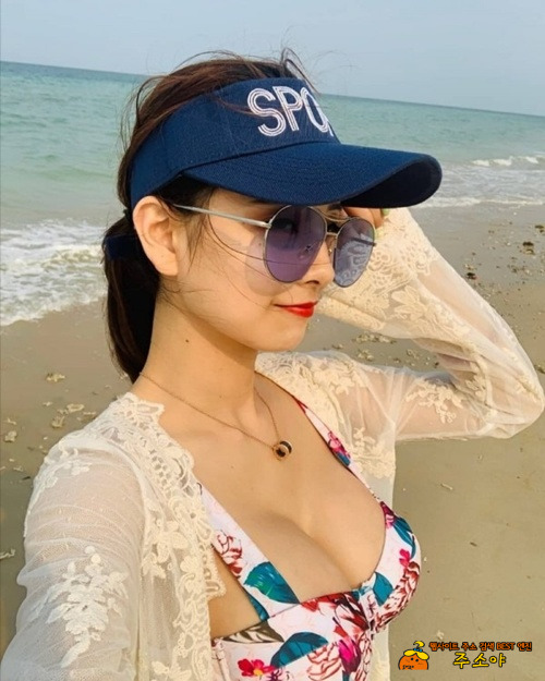 가슴 큰 대만녀
