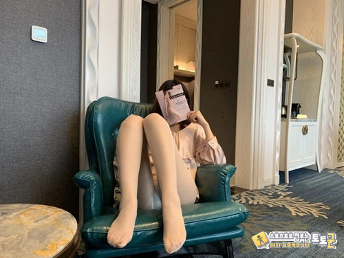 각선미 이쁜거 봐라