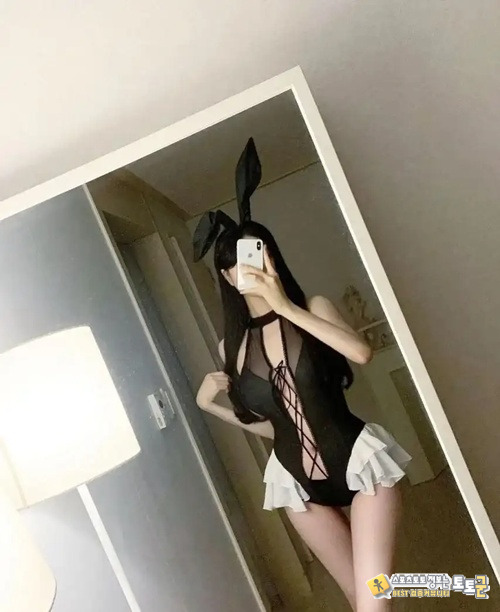 셀카 너무 잘 배웠구려