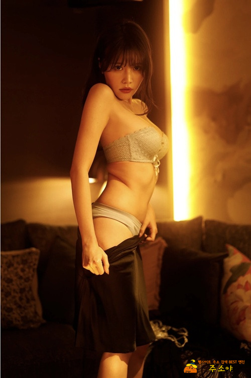 모델 코히나타 유카